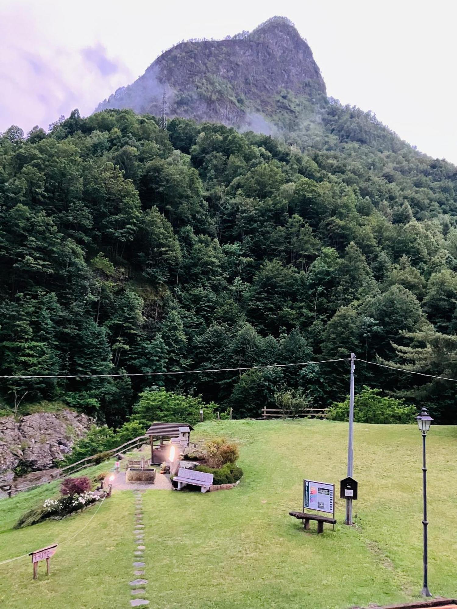 Bed and Breakfast Ospitalità rurale familiare Land Wasser Varallo Exterior foto